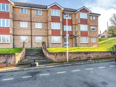 2 Bedroom Flat For Sale In Chatham, Kent