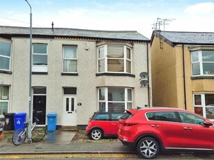 2 Bedroom Maisonette For Sale In Prestatyn, Denbighshire