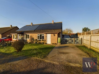 2 Bedroom Semi-detached Bungalow For Sale In Dickleburgh