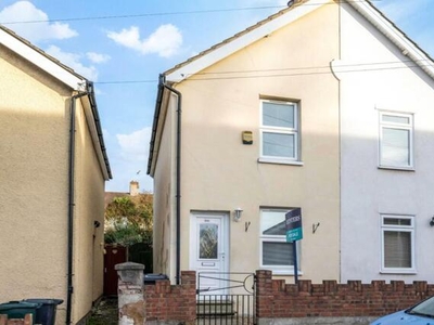 2 Bedroom Semi-detached House For Sale In Dartford