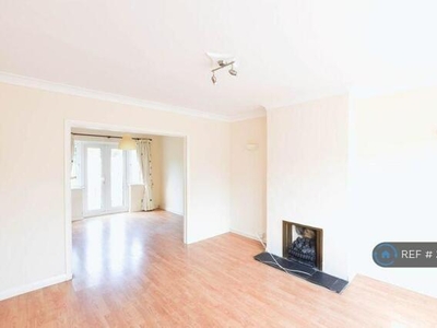 3 Bedroom Semi-detached House For Rent In Orpington