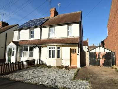 3 Bedroom Semi-detached House For Sale In Evesham, Worcestershire