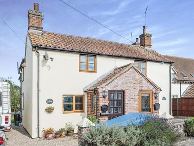 3 Bedroom Semi-detached House For Sale In Norwich, Norfolk