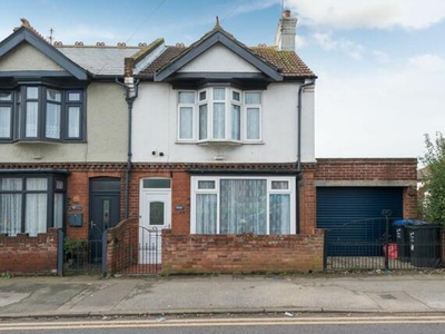 3 Bedroom Semi-detached House For Sale In Ramsgate