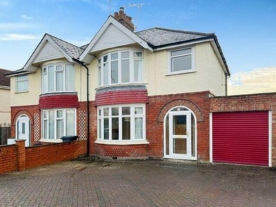 3 Bedroom Semi-detached House For Sale In Swindon