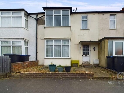 3 Bedroom Terraced House For Sale In Abington, Northampton