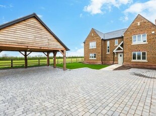 4 Bedroom Detached House For Sale In Northend, Southam