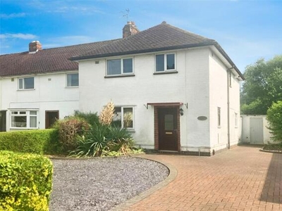 4 Bedroom Semi-detached House For Sale In Loughborough, Leicestershire