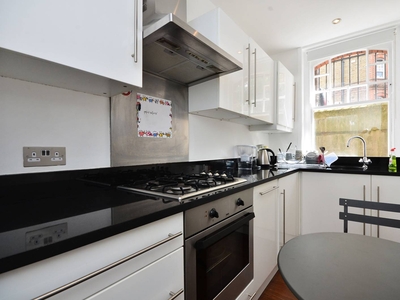 Flat in Greyhound Road, Barons Court, W6