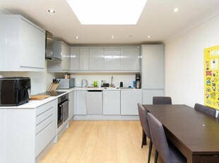 1 Bedroom Apartment For Sale In Hemel Hempstead, Hertfordshire