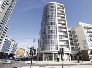 1 bedroom flat to rent Bow, E15 2FR