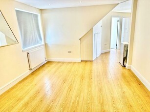 2 bedroom apartment to rent Kenton, HA3 0QA