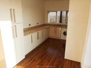 2 bedroom apartment to rent St Helens, WA9 3GQ