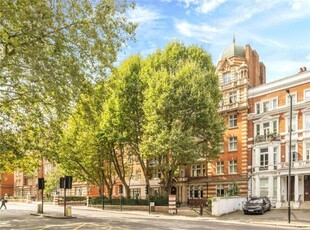 2 Bedroom Flat For Sale In
Maida Vale