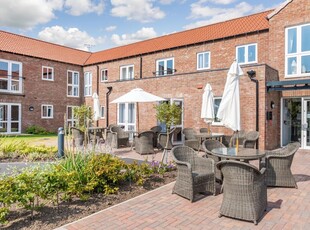 2 Bedroom Retirement Apartment For Sale in Filey, Yorkshire