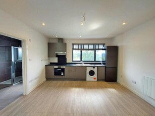 3 Bedroom Apartment For Rent In London, Greater London