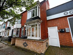3 bedroom terraced house for sale Leicester, LE3 0DB