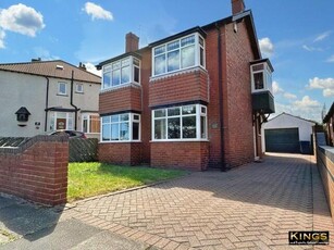 4 Bedroom Detached House For Sale In Redcar, North Yorkshire