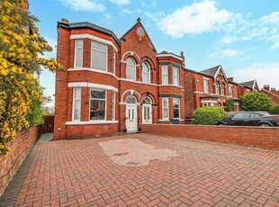 4 Bedroom House Lancs Lancashire