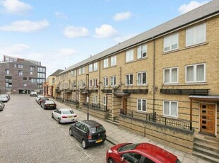 5 Bedroom Town House For Rent In Docklands, London