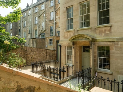 2 bedroom apartment for sale in Sion Hill Place, Bath, BA1