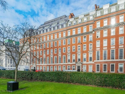 5 bedroom flat for sale in Grosvenor Square, Mayfair, W1K