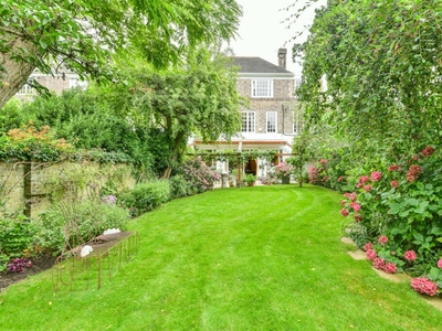 6 bedroom detached house for sale in Hamilton Terrace, St. John's Wood, London, NW8