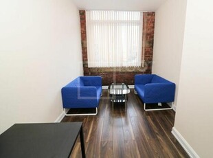 2 Bedroom Apartment For Rent In Canal Road, Bradford