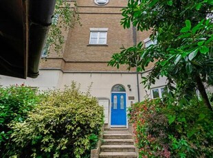 2 Bedroom Flat For Sale In Dudley Mews, London