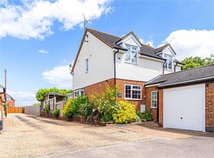 3 Bedroom Detached House For Sale In Eaton Bray, Central Bedfordshire