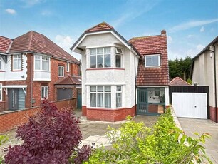 3 Bedroom Detached House For Sale In Hesketh Park, Southport