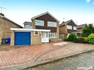 3 Bedroom Detached House For Sale In Yateley