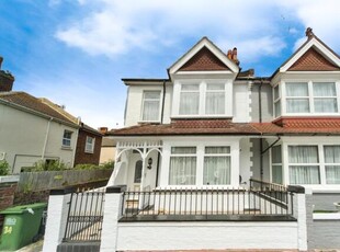 4 Bedroom End Of Terrace House For Sale In Eastbourne