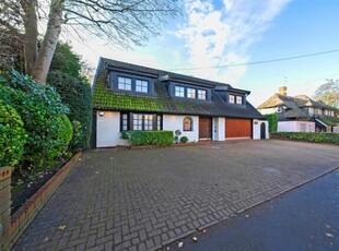 6 Bedroom Detached House For Sale In Bushey Heath, Bushey