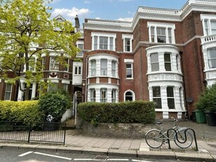 7 Bedroom Terraced House For Sale In West Hampstead, London