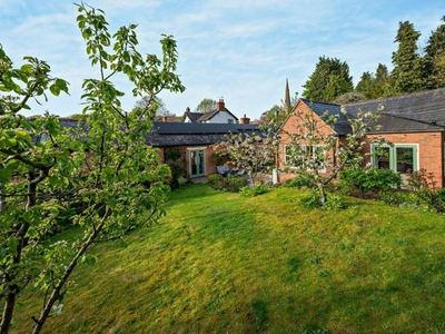 3 bedroom barn conversion for sale in Horseshoe Barn, Gaulby Lane, Stoughton, Leicestershire, LE2
