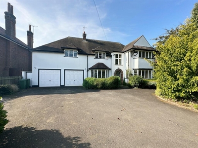 4 bedroom detached house for sale in Hinckley Road, Leicester Forest East, Leicester, LE3 3PH, LE3