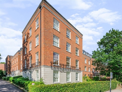 1 Bedroom Retirement Apartment For Sale in Welwyn Garden City, Hertfordshire