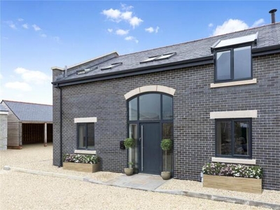 4 Bedroom Semi-detached House For Sale In Somerton, Somerset