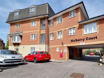 1 Bedroom Apartment For Sale In East Finchley