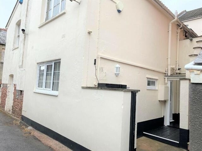 1 Bedroom Apartment For Sale In Minehead, Somerset