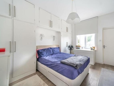 1 Bedroom Flat For Rent In Acton, London