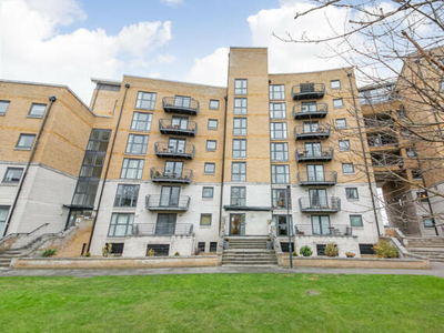 1 Bedroom Flat For Sale In Glaisher Street, London