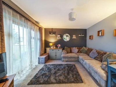 1 Bedroom Flat For Sale In Hounslow, Middlesex