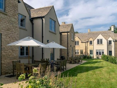 1 Bedroom Flat For Sale In Stow On The Wold