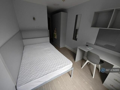 1 Bedroom Flat Share For Rent In Edinburgh