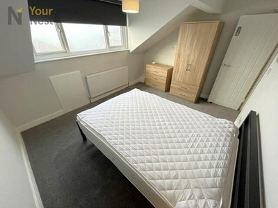 1 Bedroom House Share For Rent In Morley, Leeds