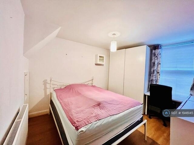 1 Bedroom House Share For Rent In Nottingham