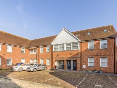 2 Bedroom Apartment For Rent In Chichester, West Sussex