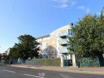 2 Bedroom Apartment For Sale In Banister Park, Southampton